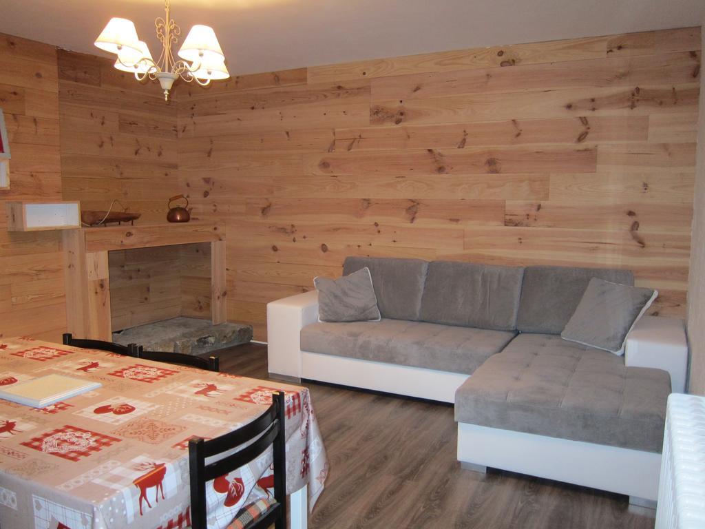 L'Isba Apartment Boutx Bagian luar foto